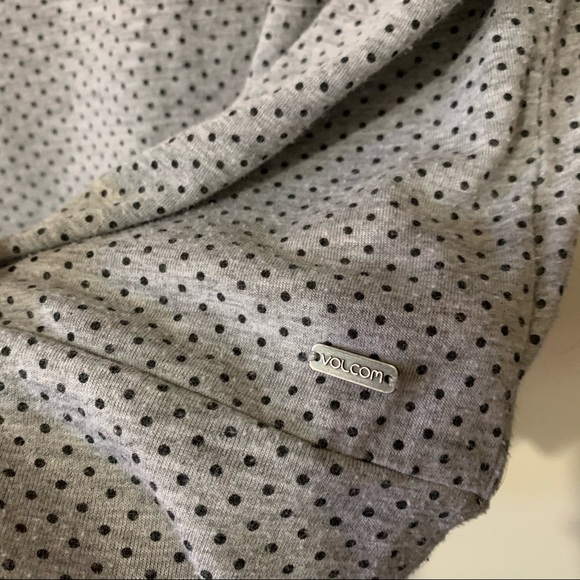 Volcom Long Sleeve Gray Top with Black Polka Dots - Picture 4 of 8